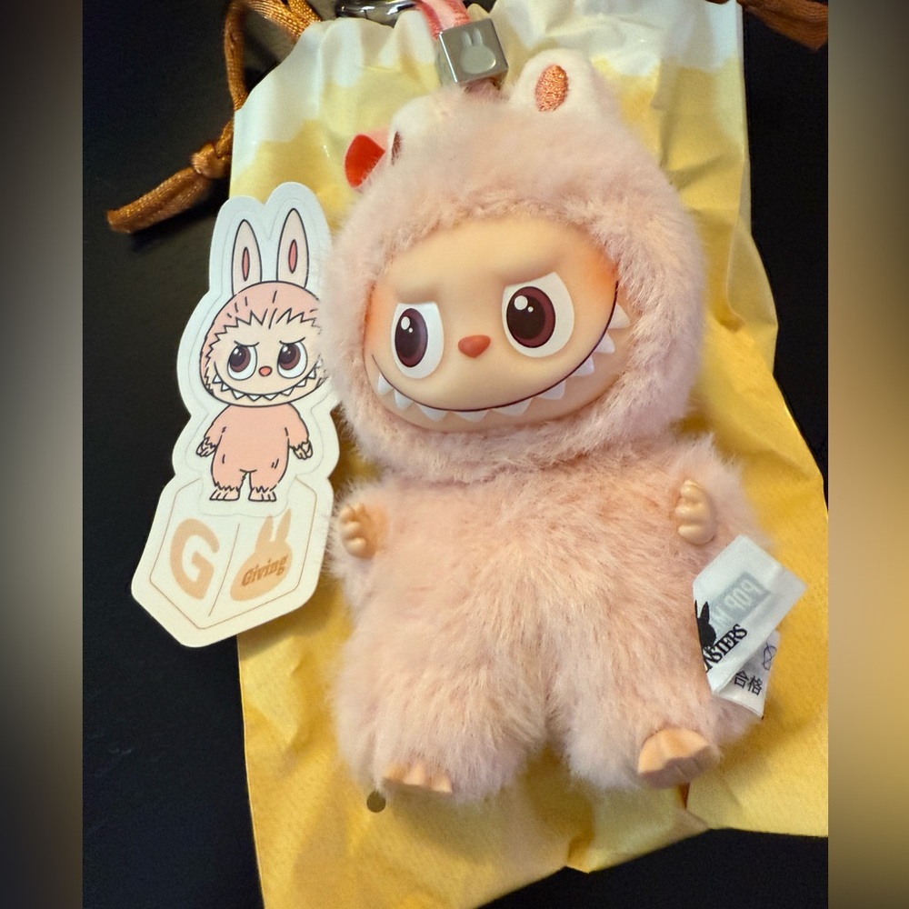 100% Authentic Pin For Love Labubu New Pop Mart - Picture 13 of 15